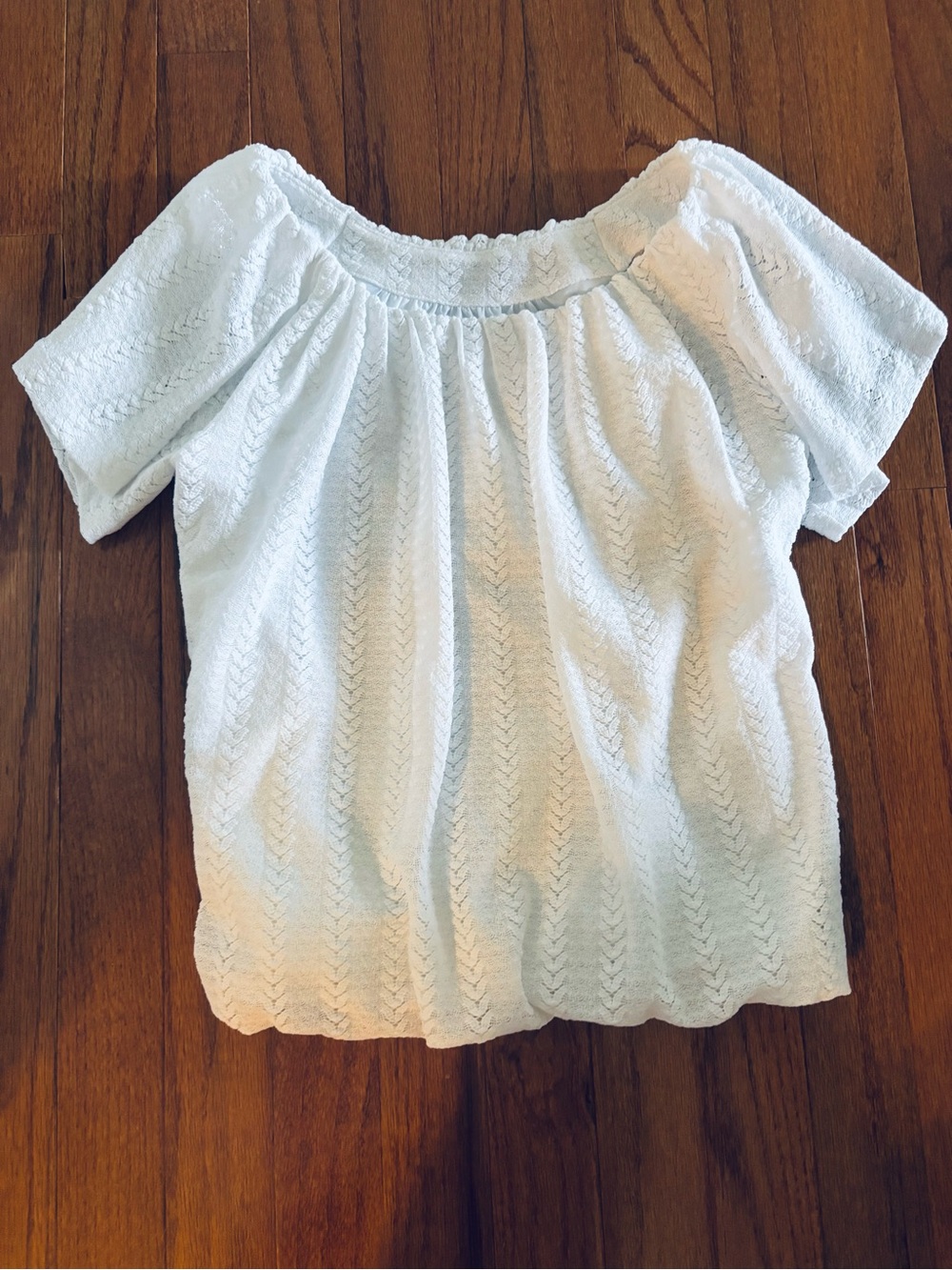 LOFT Outlet White Textured Blouse size Petite XS Like New
